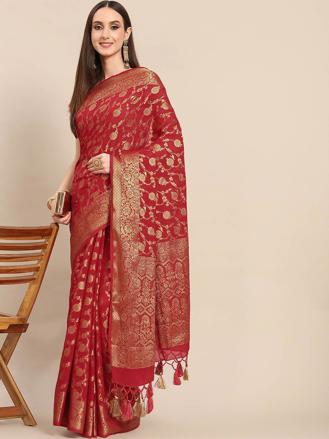 

ODETTE Red & Gold-Toned Woven Design Zari Saree