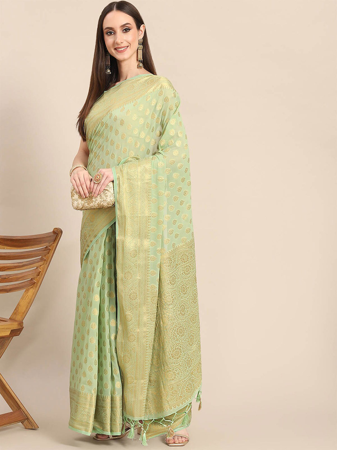 

ODETTE Green & Gold-Toned Floral Saree