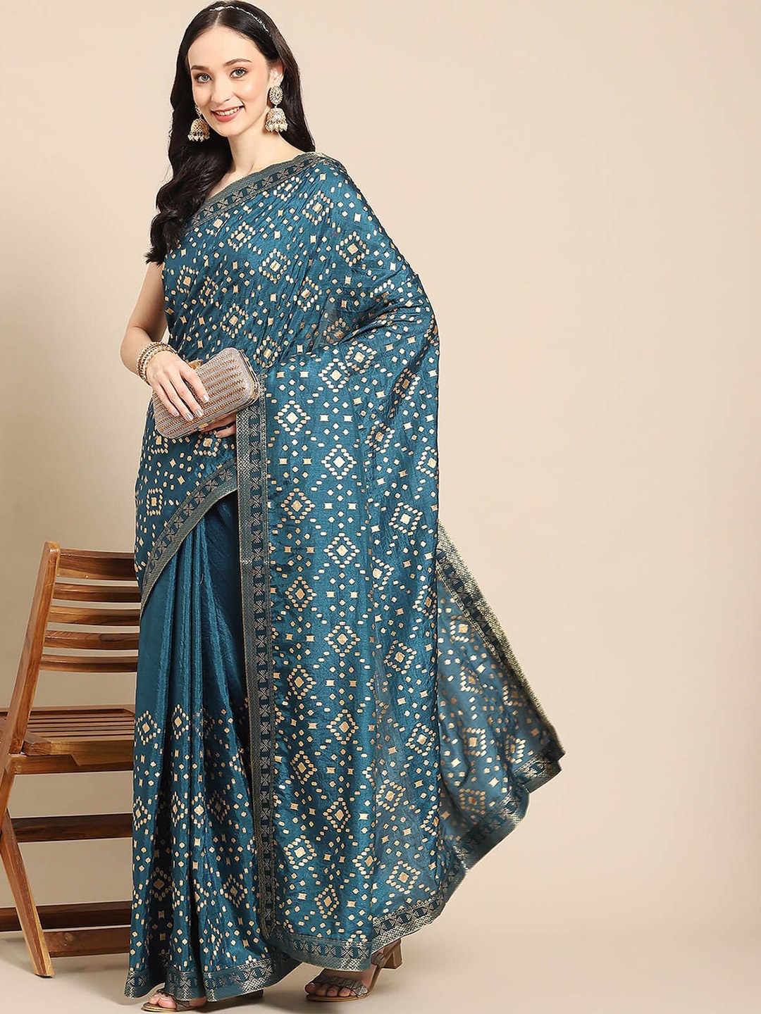

ODETTE Teal & Gold-Toned Printed Saree