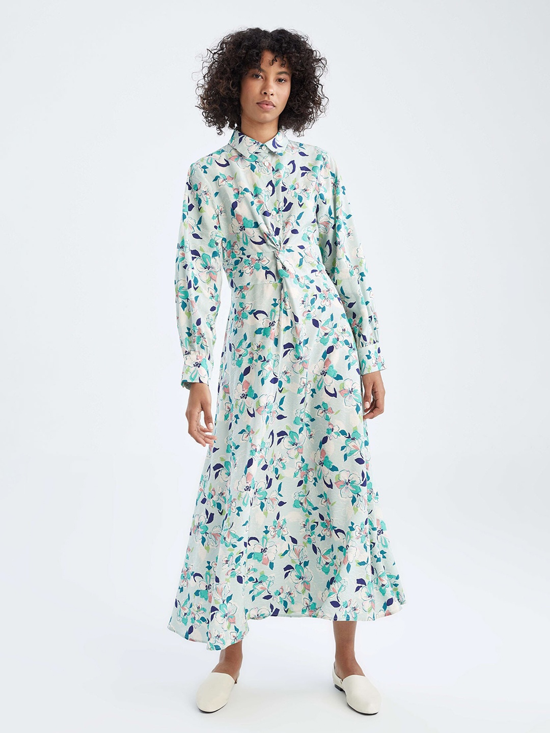 

DeFacto White & Blue Floral Fringed Maxi Dress