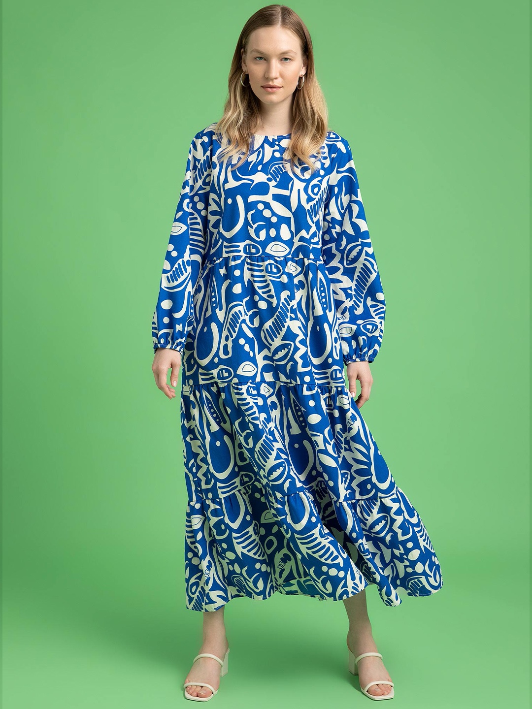 

DeFacto Blue Floral Maxi Maxi Dress