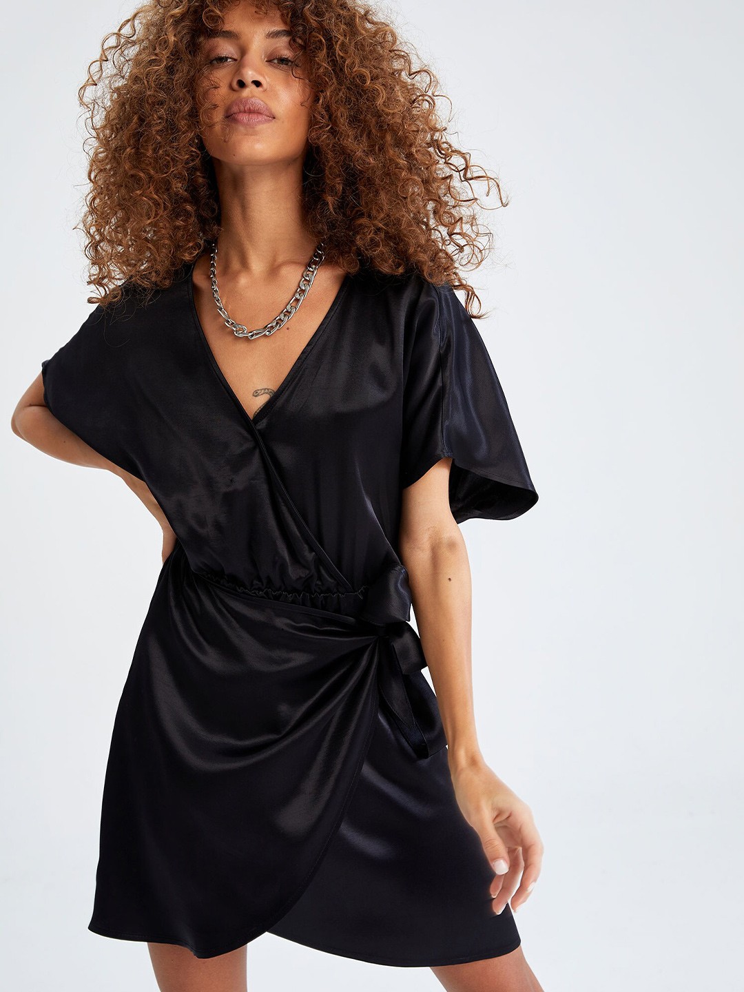 

DeFacto Women Black Solid Wrap Dress