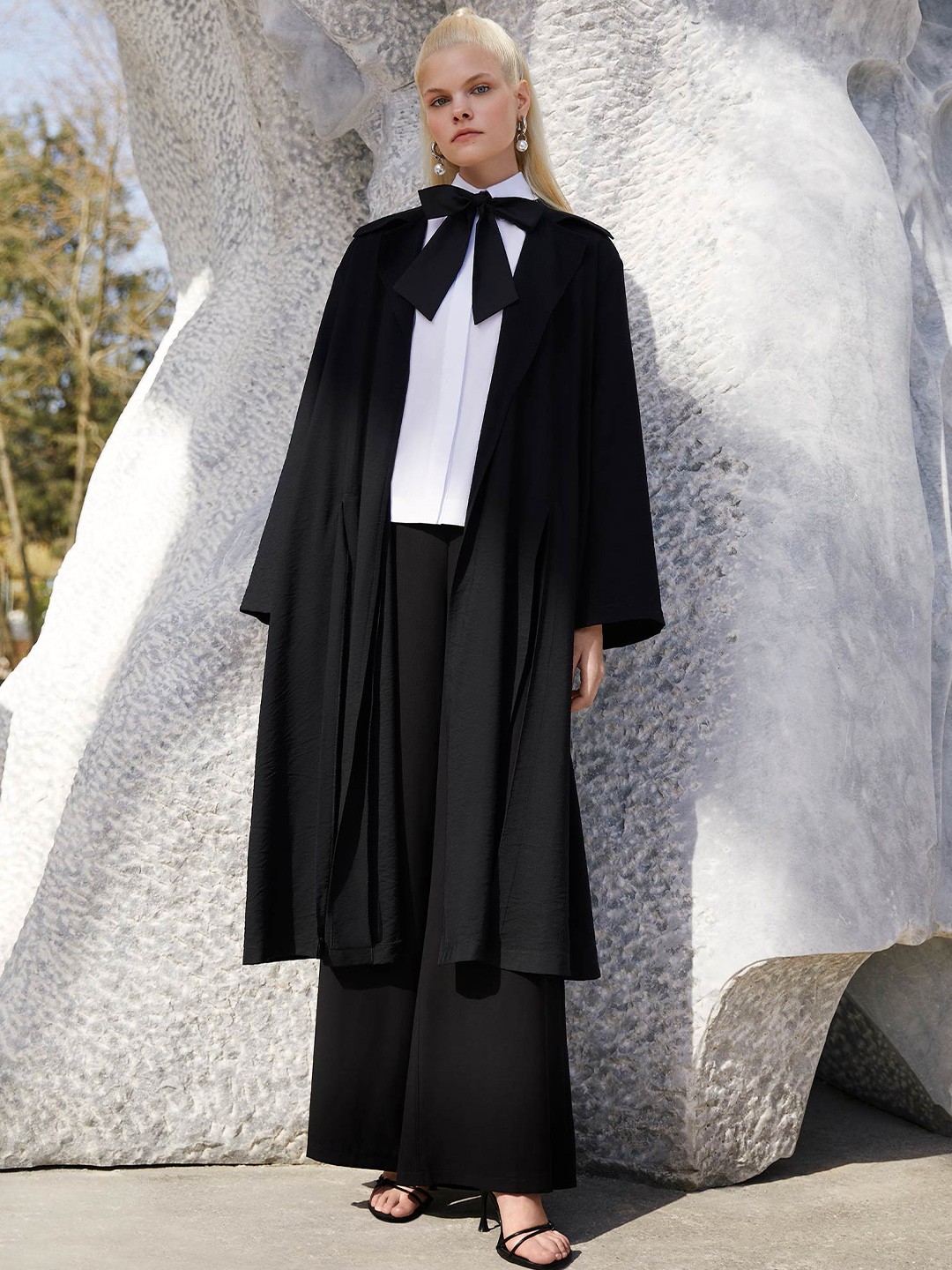 

DeFacto Women Black Lightweight Longline Open Front Jacket