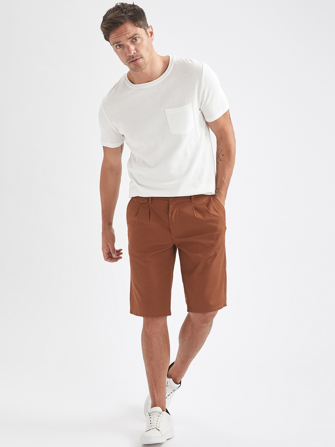 

DeFacto Men Brown Cotton Chino Shorts
