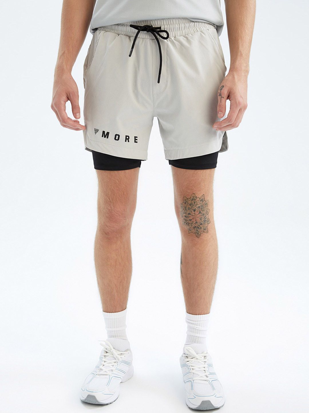 

DeFacto Men Grey Shorts