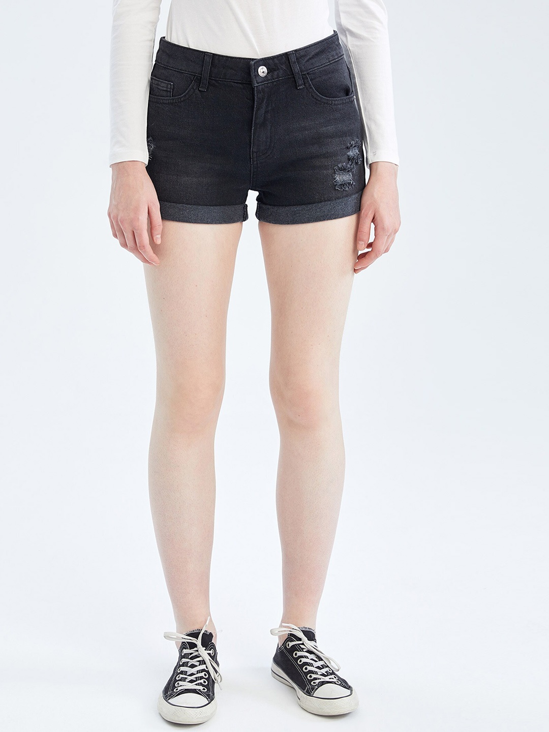

DeFacto Women Black Washed Cotton Denim Shorts