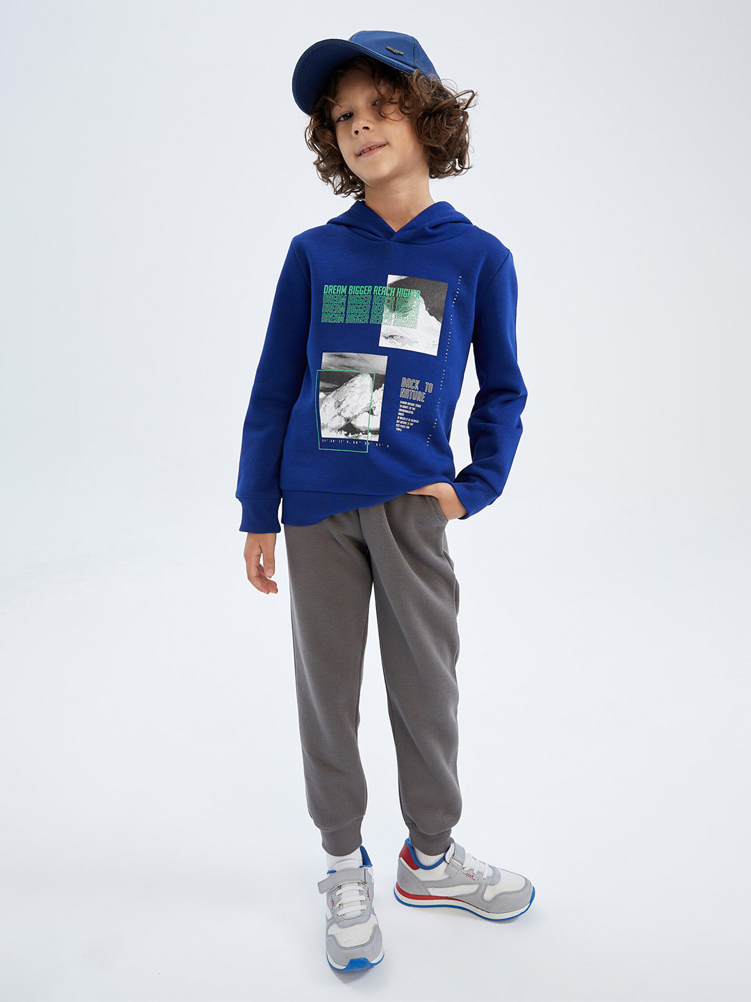 

DeFacto Boys Blue & Grey Printed Pure Cotton T-shirt with Trousers