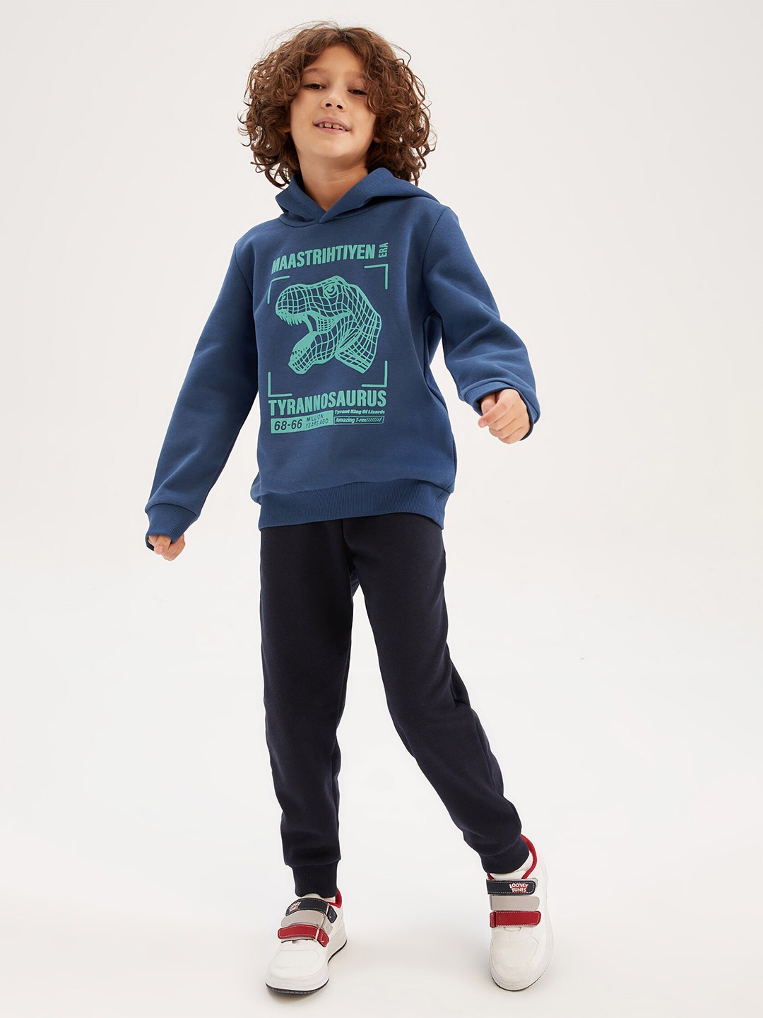 

DeFacto Boys Blue & Black Printed Pure Cotton T-shirt with Trousers