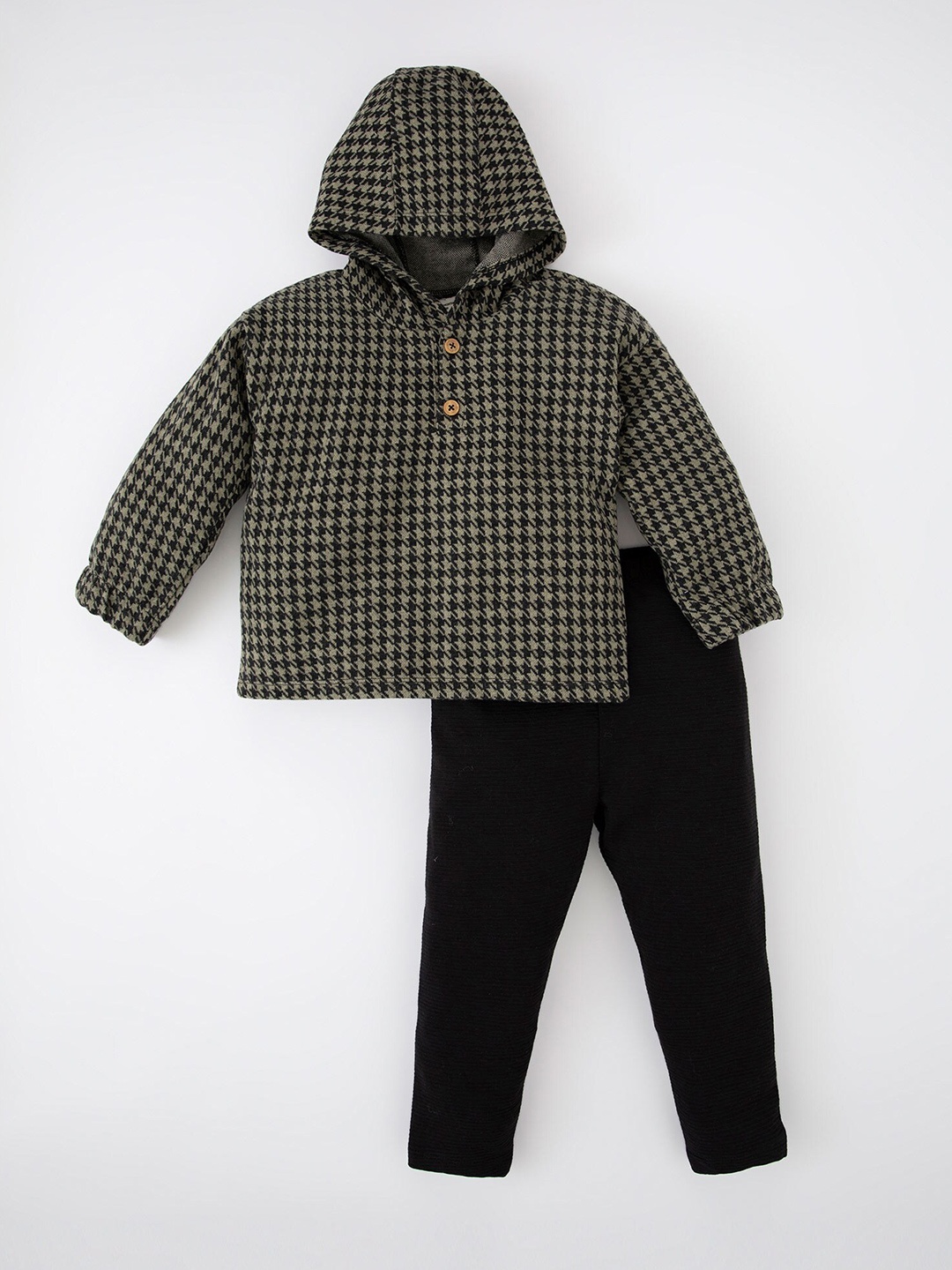 

DeFacto Boys Khaki & Black Pure Cotton Checked Shirt with Pyjamas