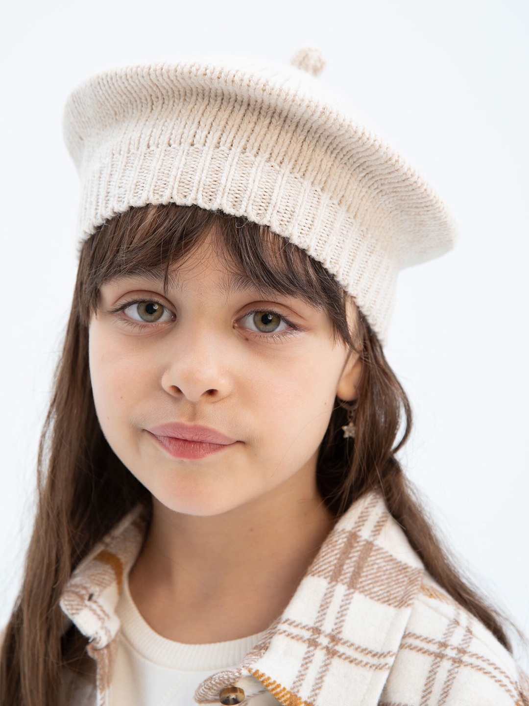 

DeFacto Girls Self Design Acrylic Beanie, Beige