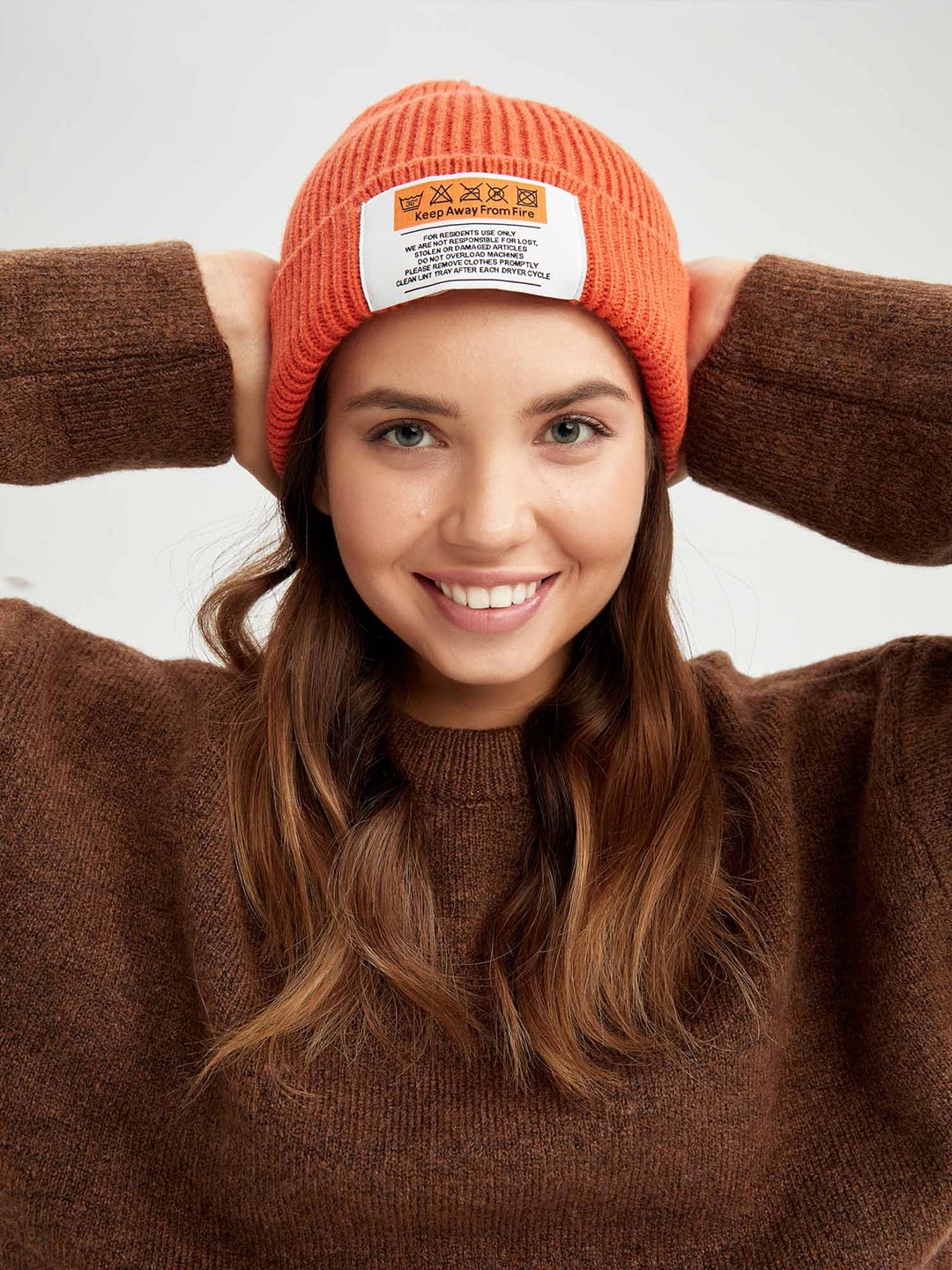 

DeFacto Women Orange Acrylic Beanie