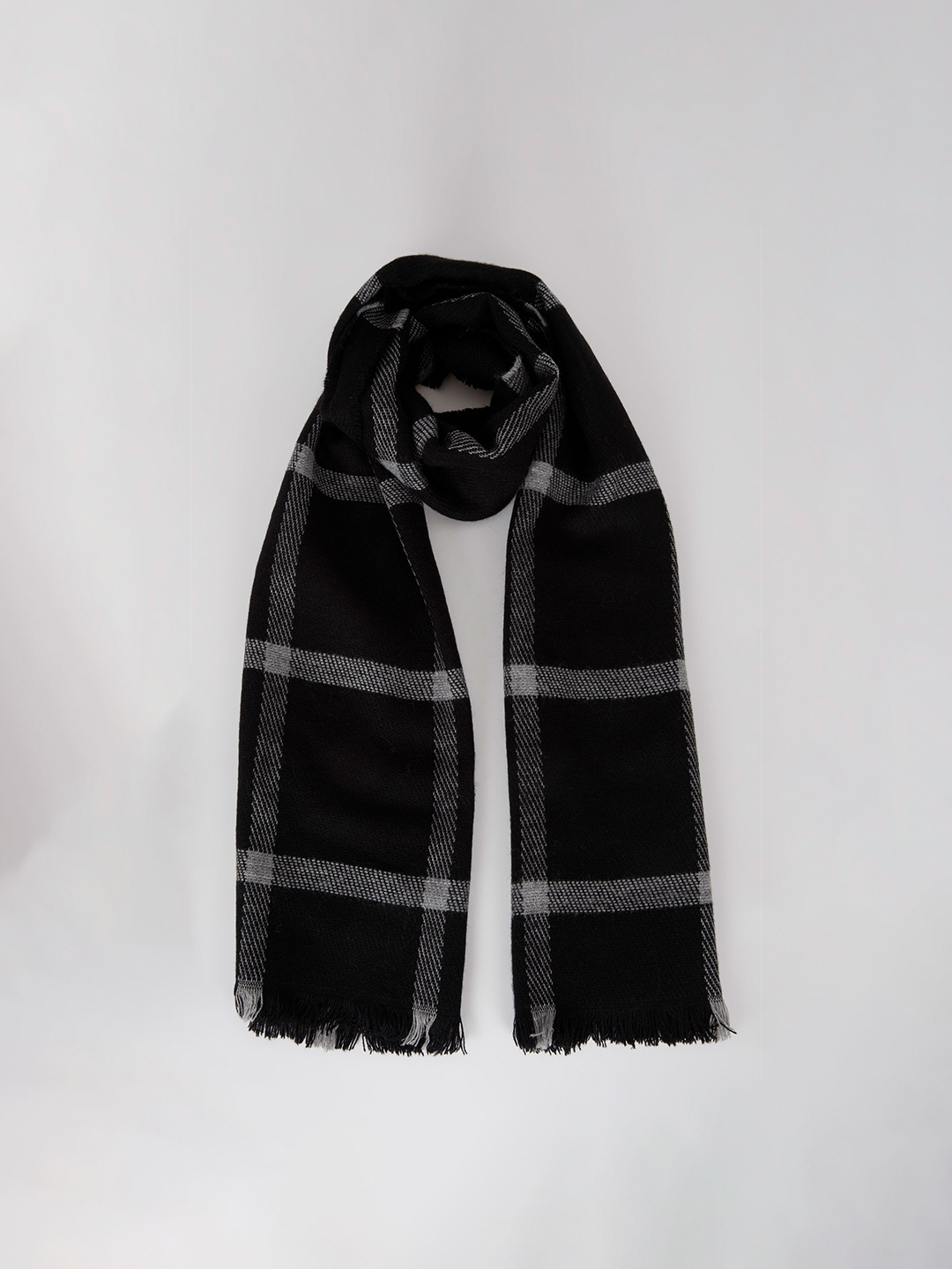 

DeFacto Men Black & Grey Checked Scarf