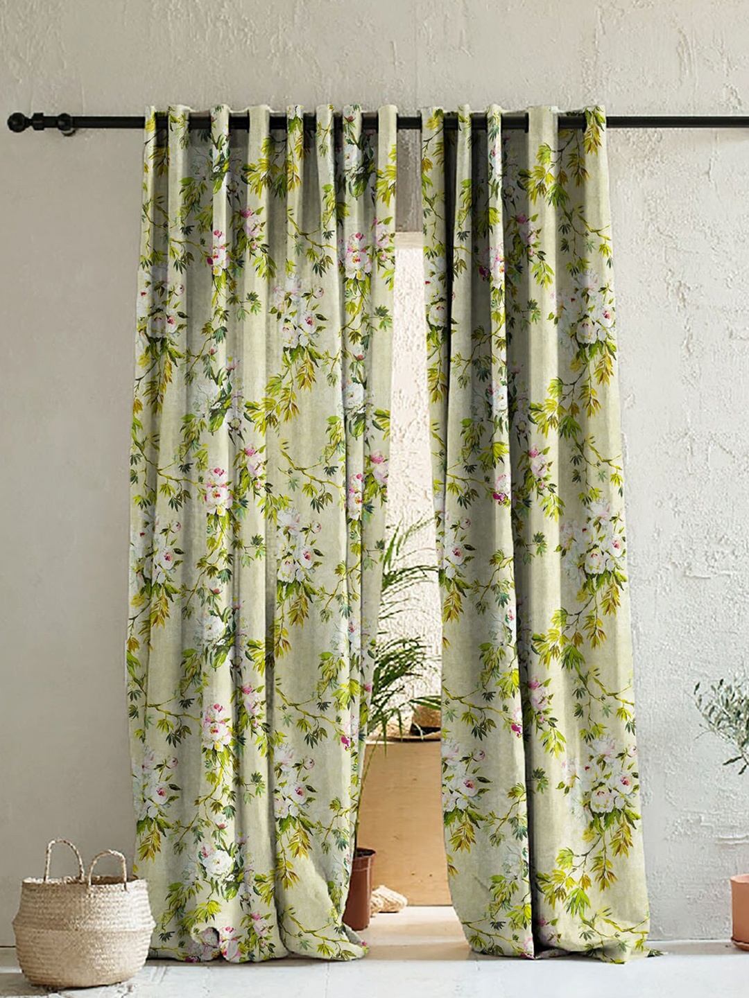 

SPACES Green & White Set of 2 Floral Room Darkening Door Curtain