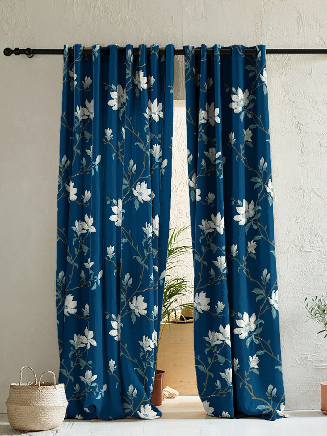 SPACES Blue & White Set of 2 Floral Room Darkening Door Curtain