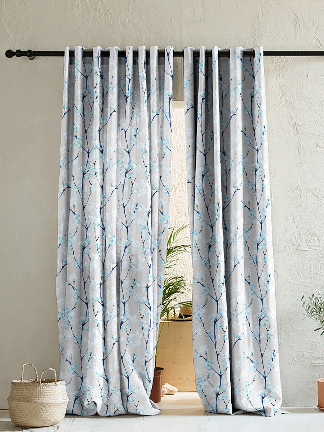 

SPACES Elegent Blue & White Set of 2 Floral Room Darkening Window Curtain