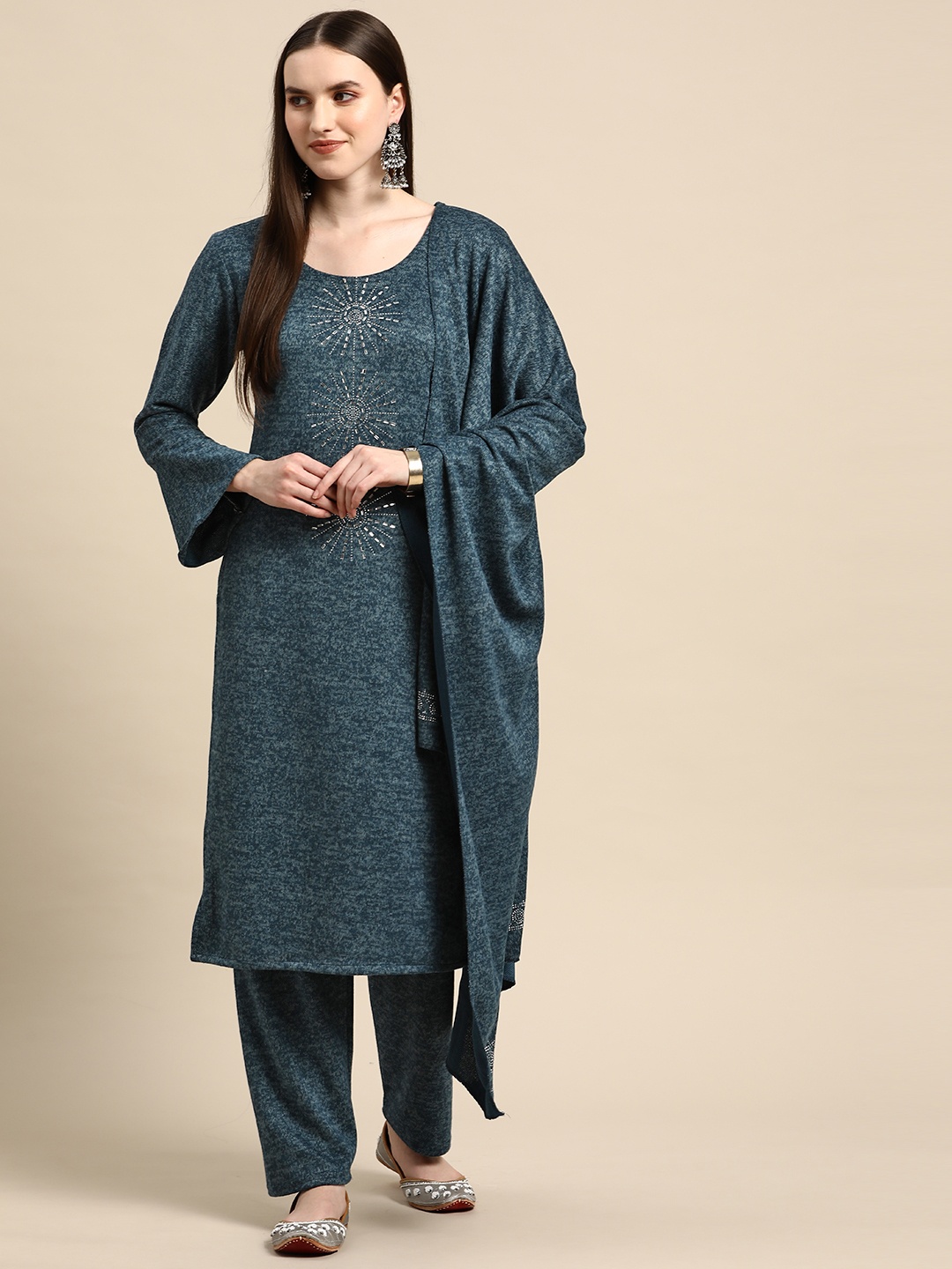 

Saadgi Women Teal Beads & Stones Velvet Woollen Kurta with Trousers & With Dupatta