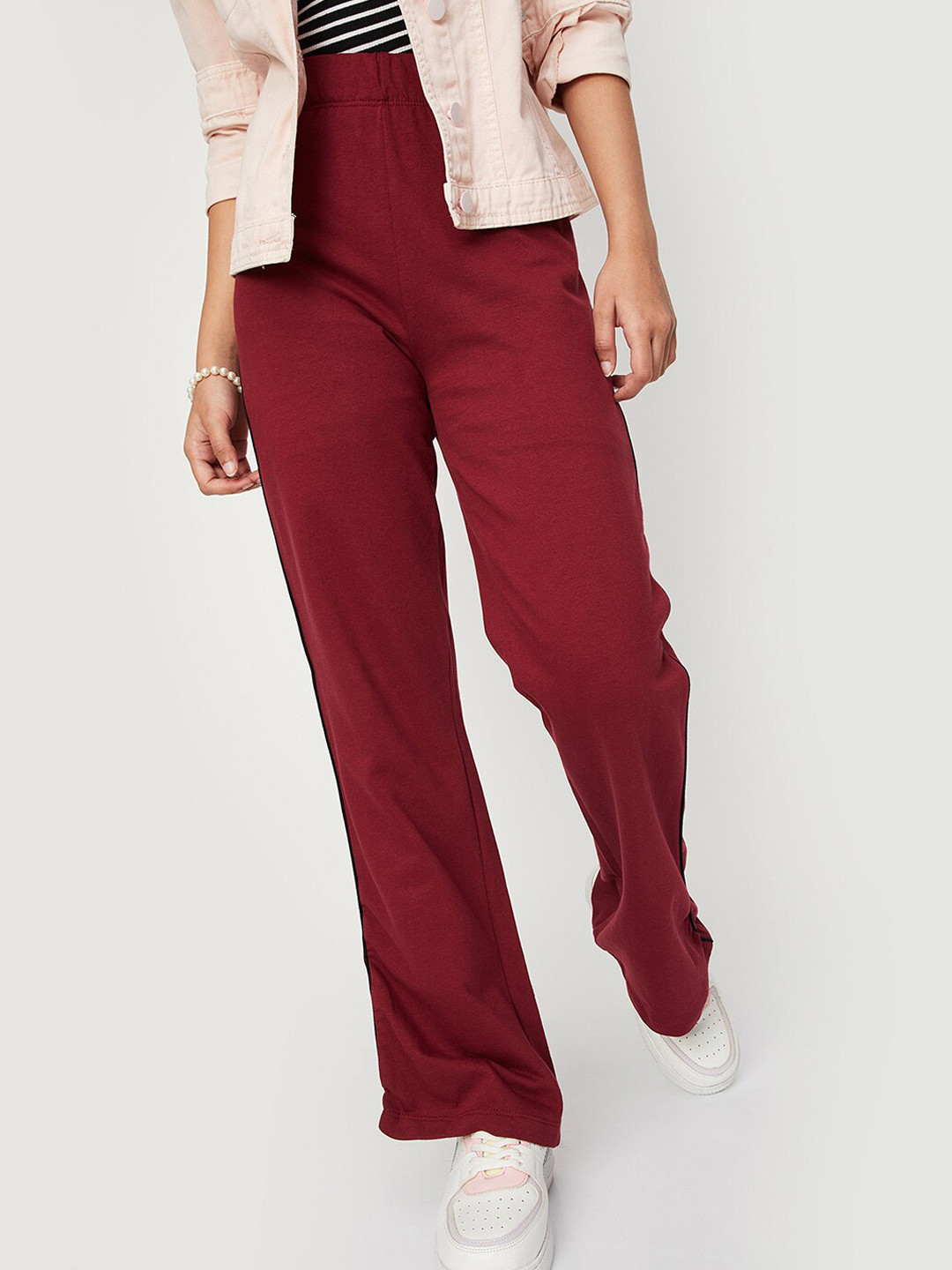 

max Girls Maroon Solid Pure Cotton Parallel Trouser