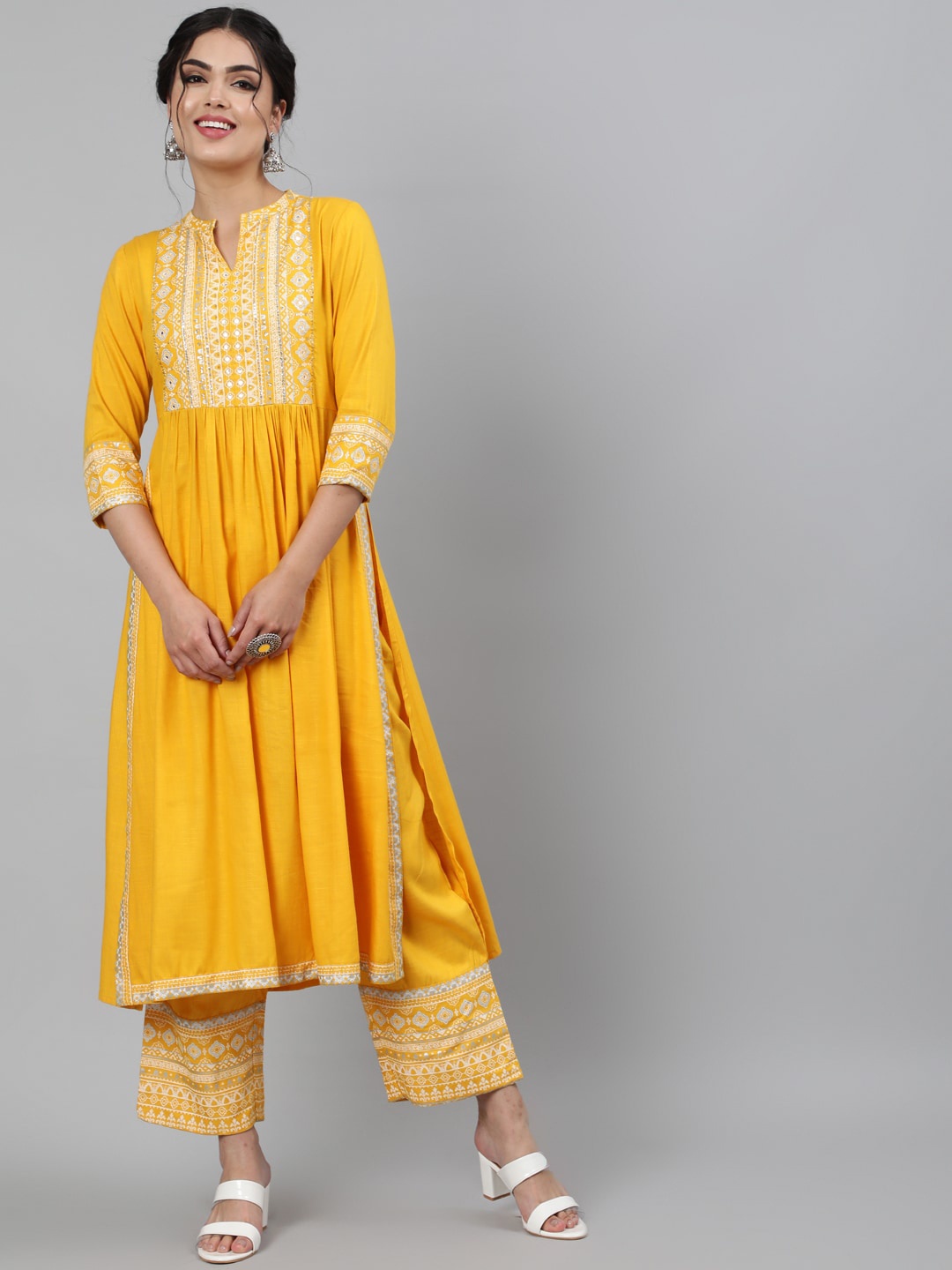 

INDIE CLOSET Women Yellow Embroidered Kurta with Palazzos