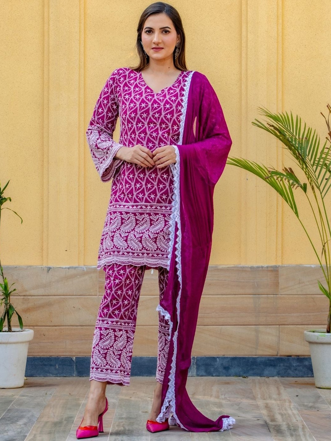 

HOUSE OF JAMOTI Women Purple Ethnic Motifs Embroidered Thread Work Kurta with Trousers & With Dupatta