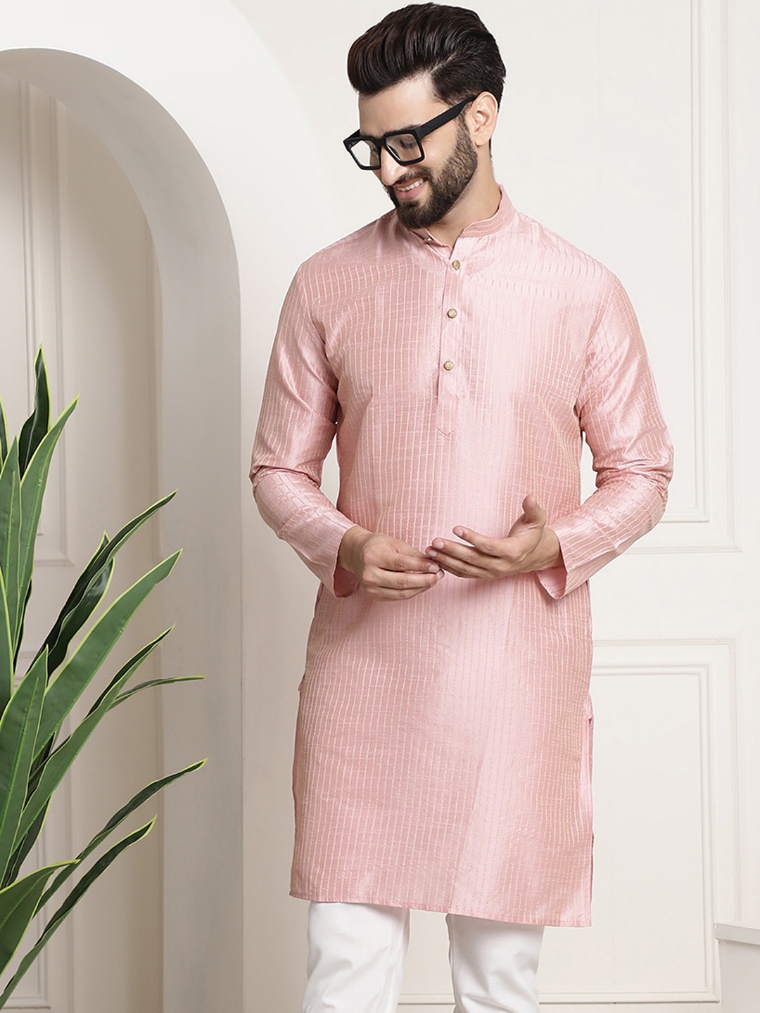 

SOJANYA Men Woven Design Jacquard Straight Kurta, Pink