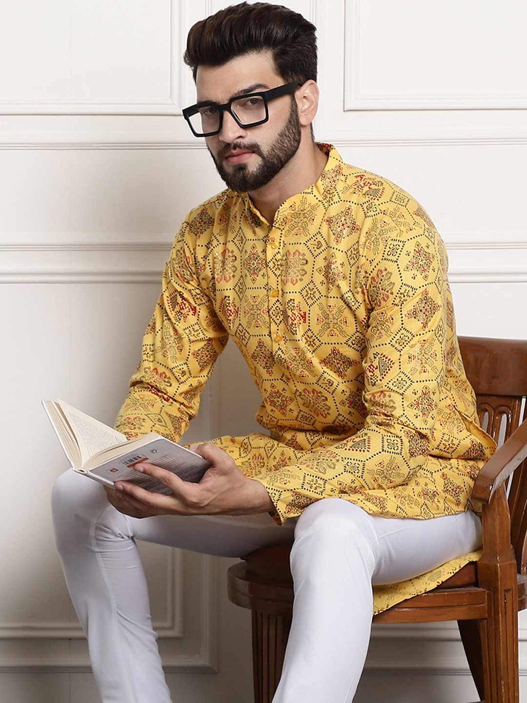 

SOJANYA Men Cotton Linen Ethnic Motifs Printed Kurta, Yellow