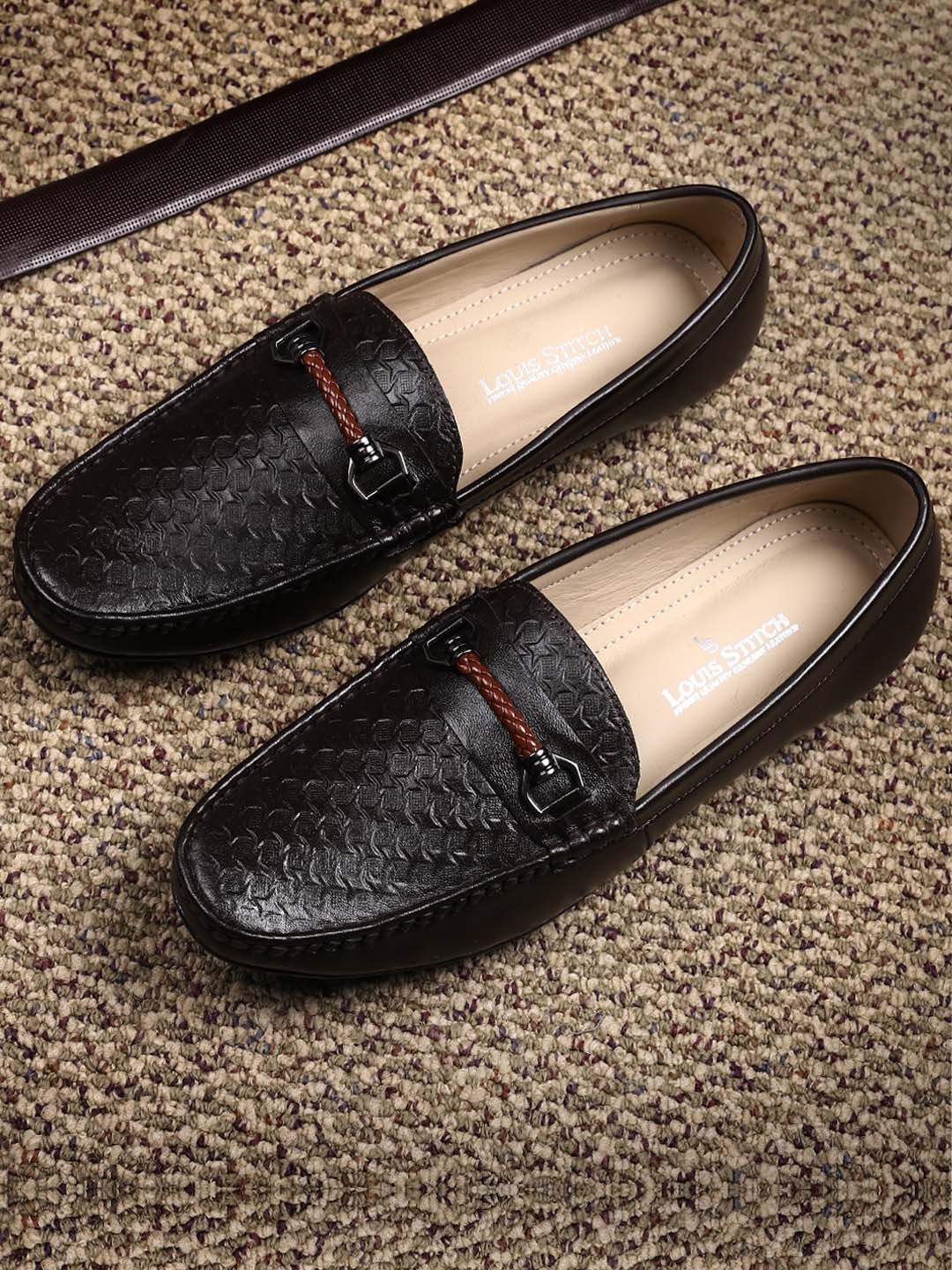 

LOUIS STITCH Men Brown Textured Leather Lightweight Loafers