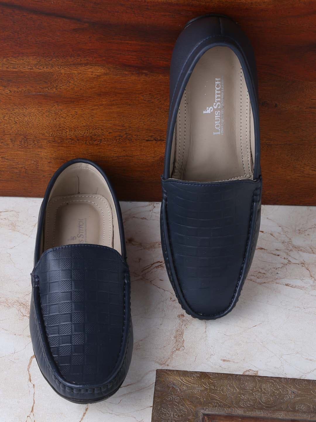 

LOUIS STITCH Men Blue Textured Leather Lightweight Loafers
