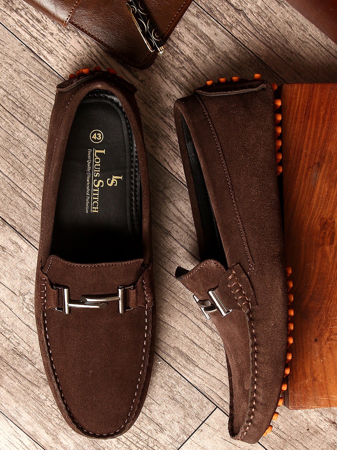

LOUIS STITCH Men Brown Suede Lightweight Loafers