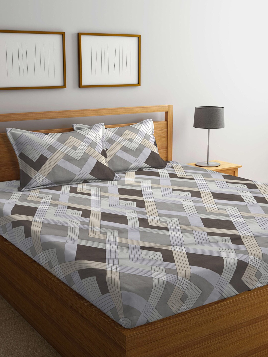 

KLOTTHE White & Grey Geometric 300 TC King Bedsheet with 2 Pillow Covers