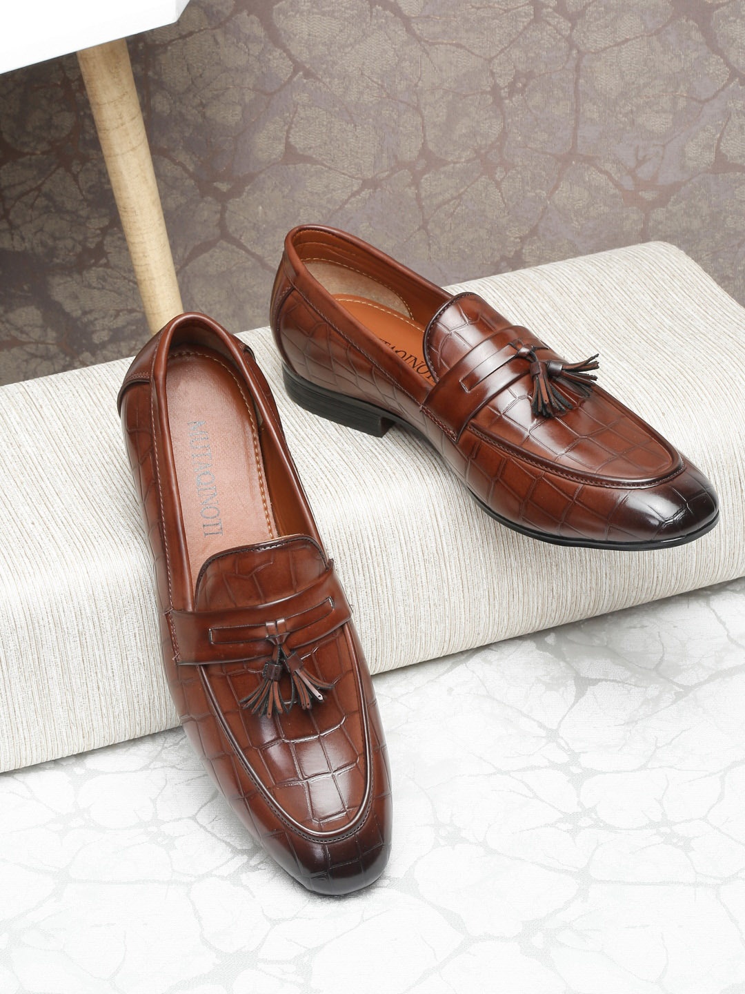 

MUTAQINOTI Men Brown Textured Leather Formal Loafers