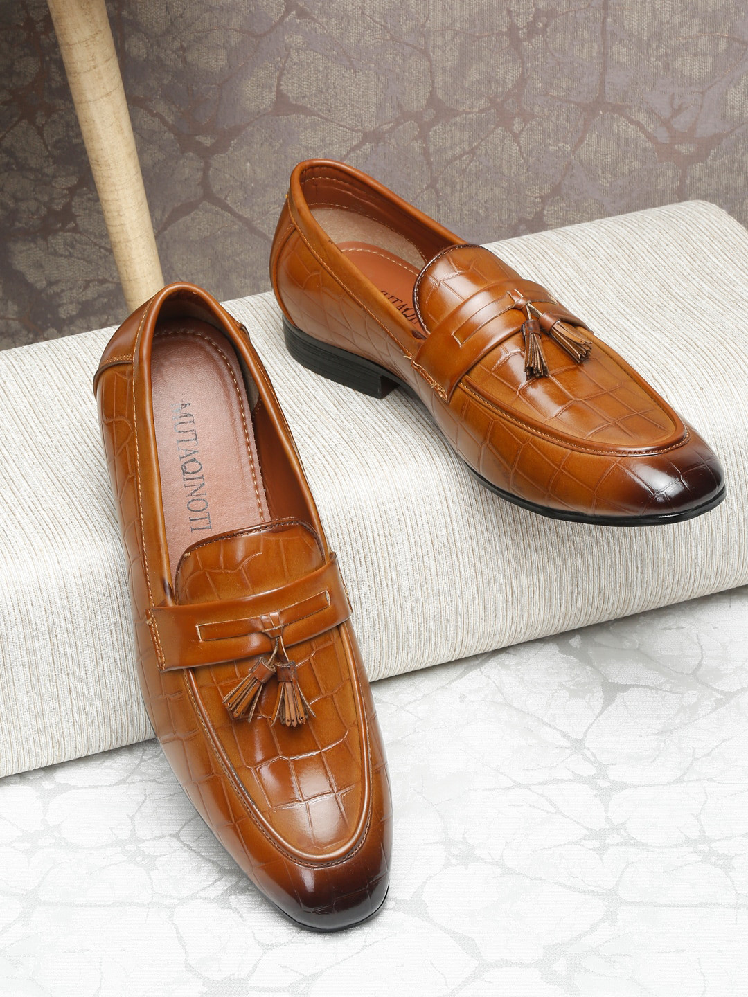 

MUTAQINOTI Men Brown Patterned Formal Loafers