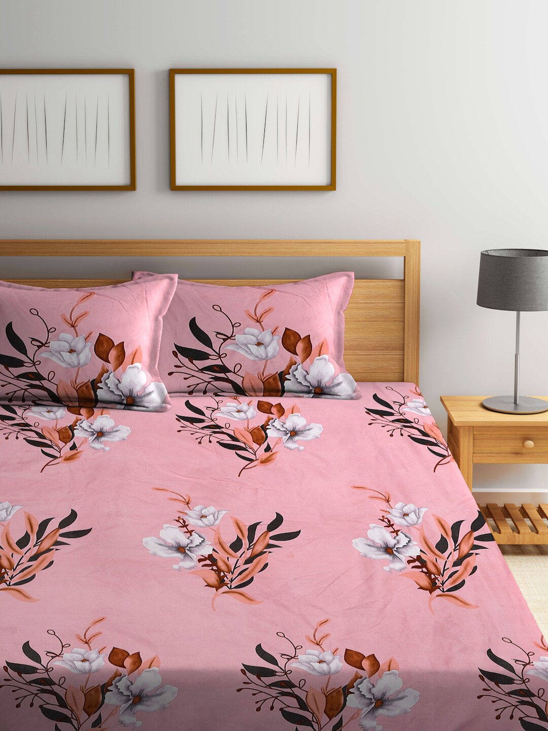 

KLOTTHE Pink & White Floral 300 TC King Bedsheet with 2 Pillow Covers