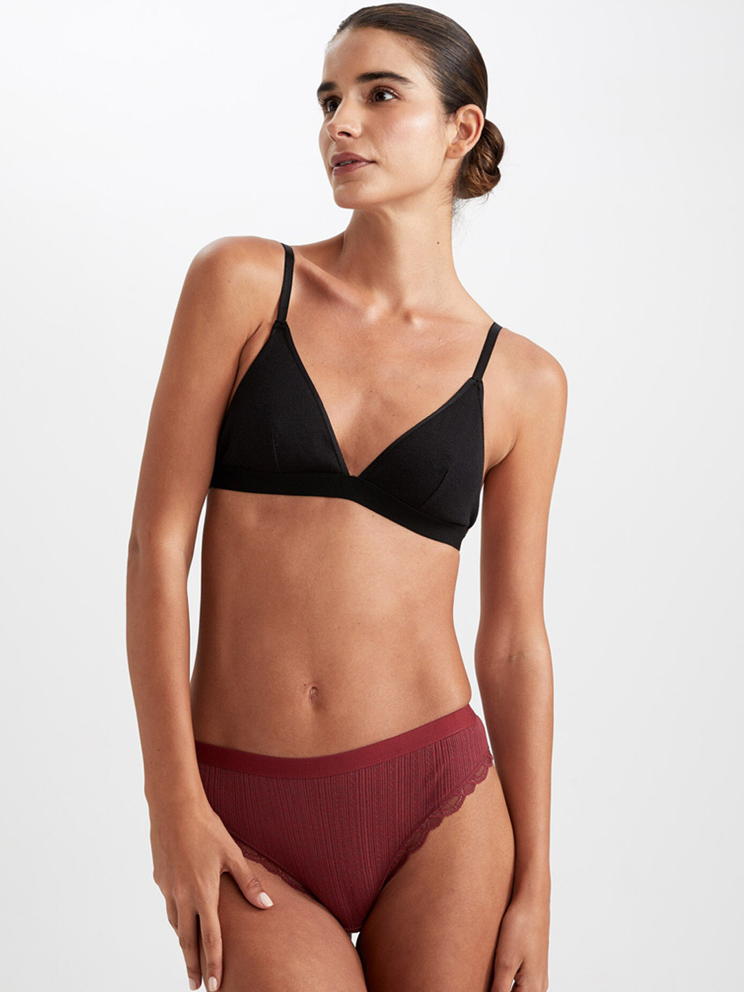 

DeFacto Women Solid Cotton Basic Brief, Maroon