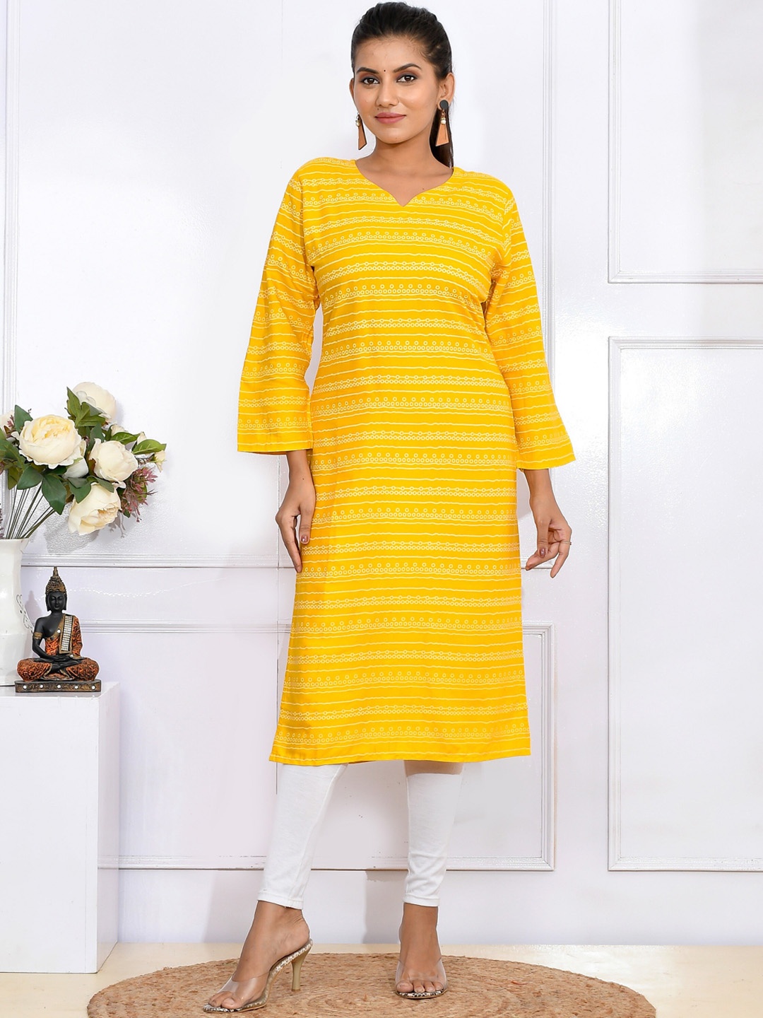 

Kesarya Geometric Printed Pure Cotton Straight Regular Kurta, Yellow