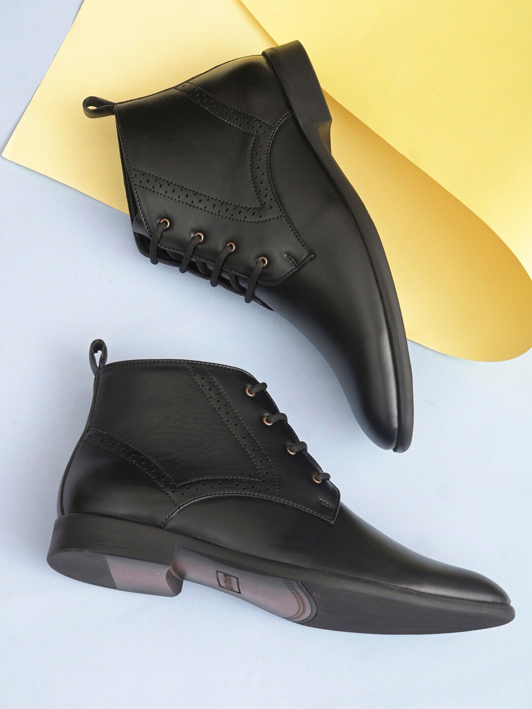 

INVICTUS Men Black Solid Boots
