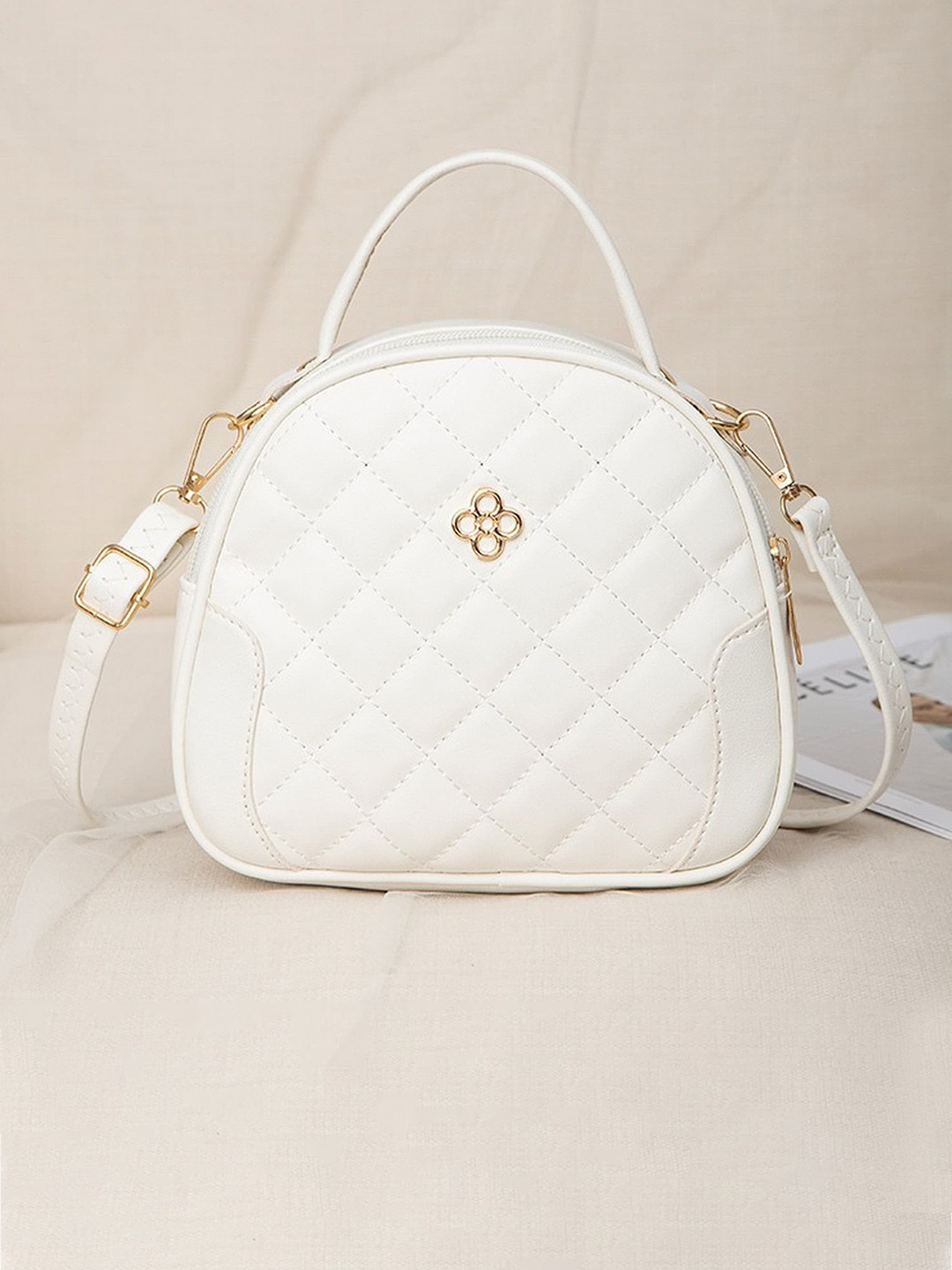 

Diva Dale White Structured Handheld Bag with Quilted