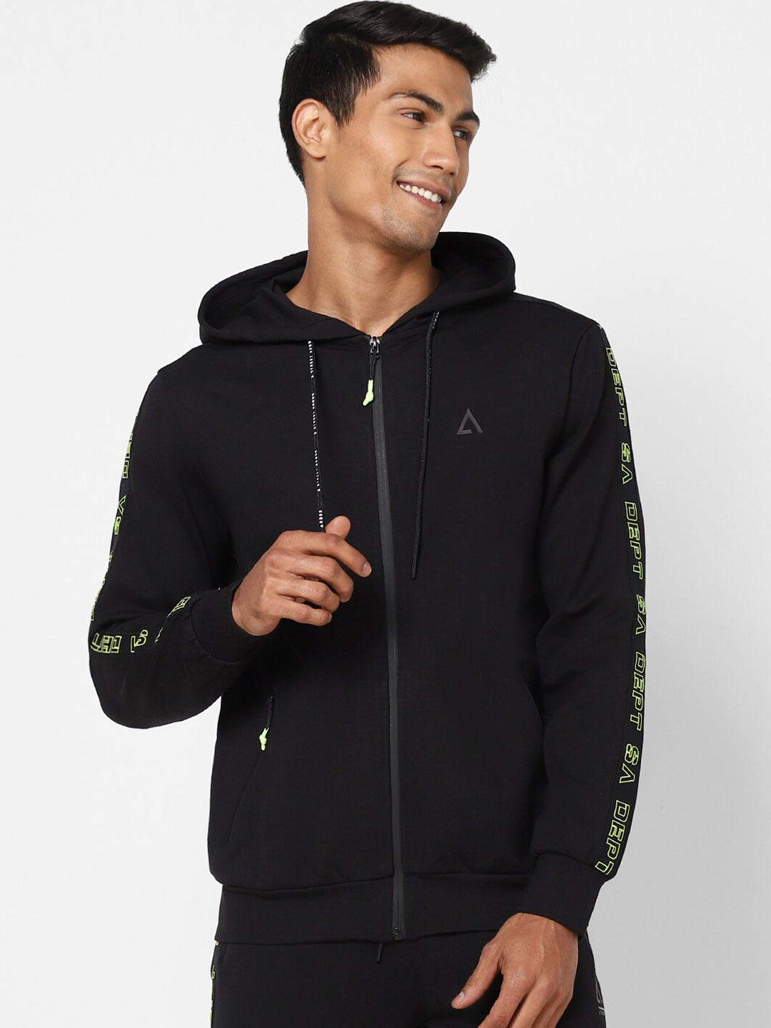 

Street Armor by Pantaloons Men Black Solid Hooded Sweatshirt