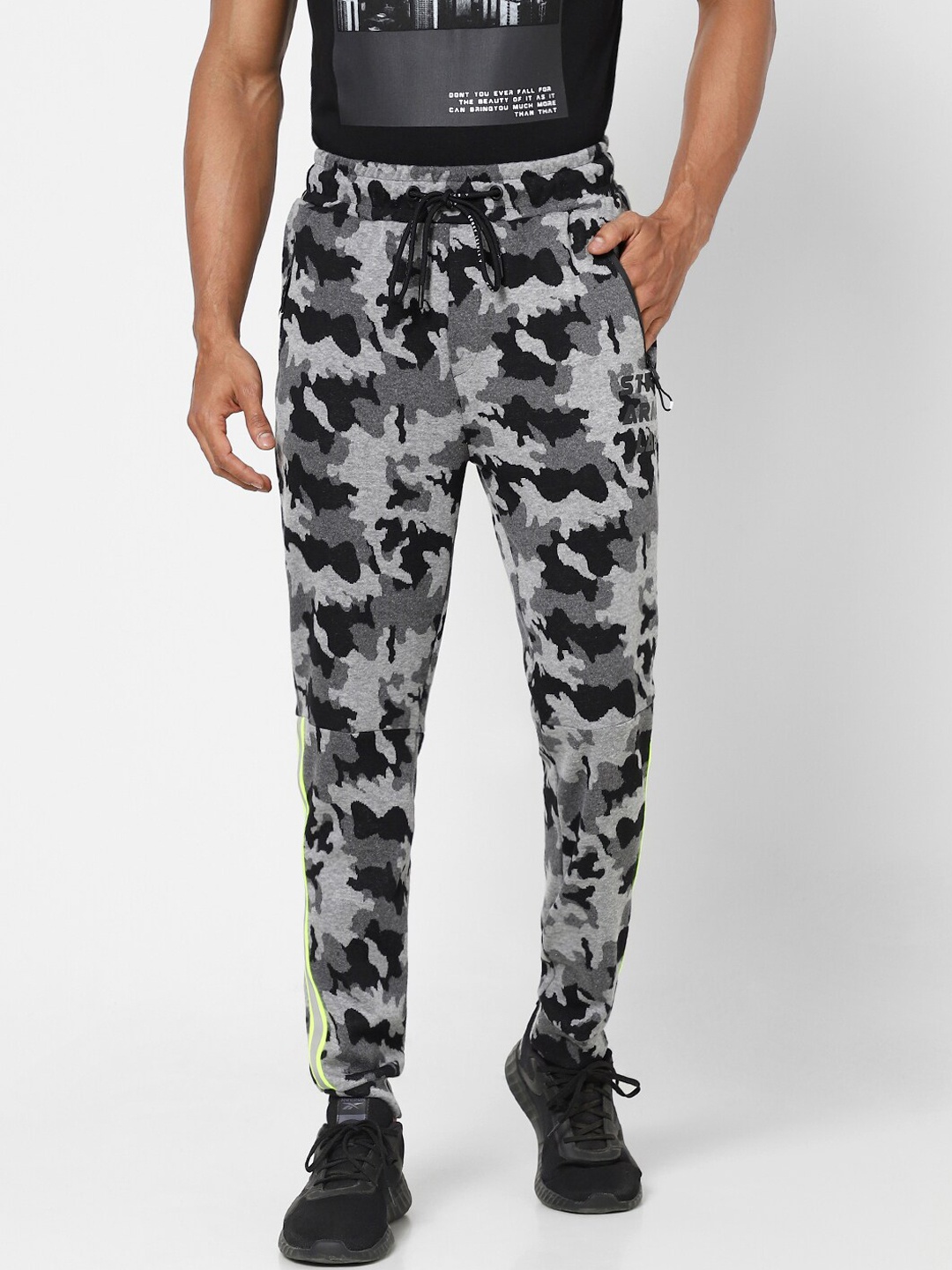 

Street Armor by Pantaloons Men Grey Melange Camouflage Printed Relaxed-Fit Joggers