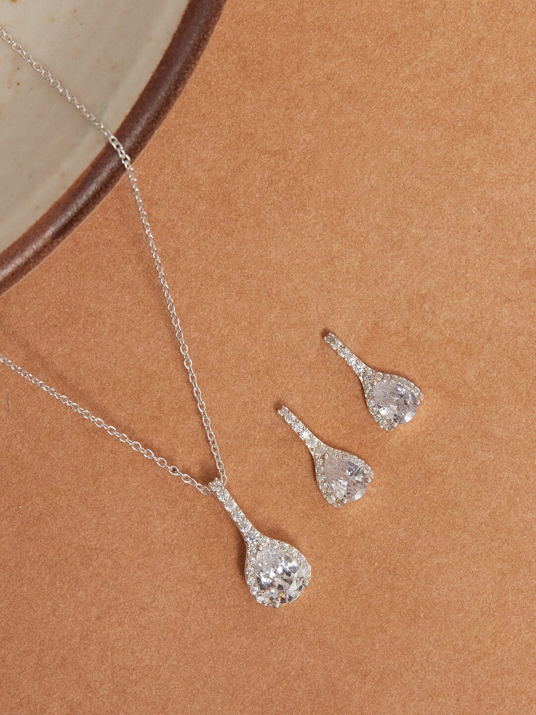 

Studio Voylla Women 925 Sterling Silver CZ Stone Eclectica Pendant Set, White
