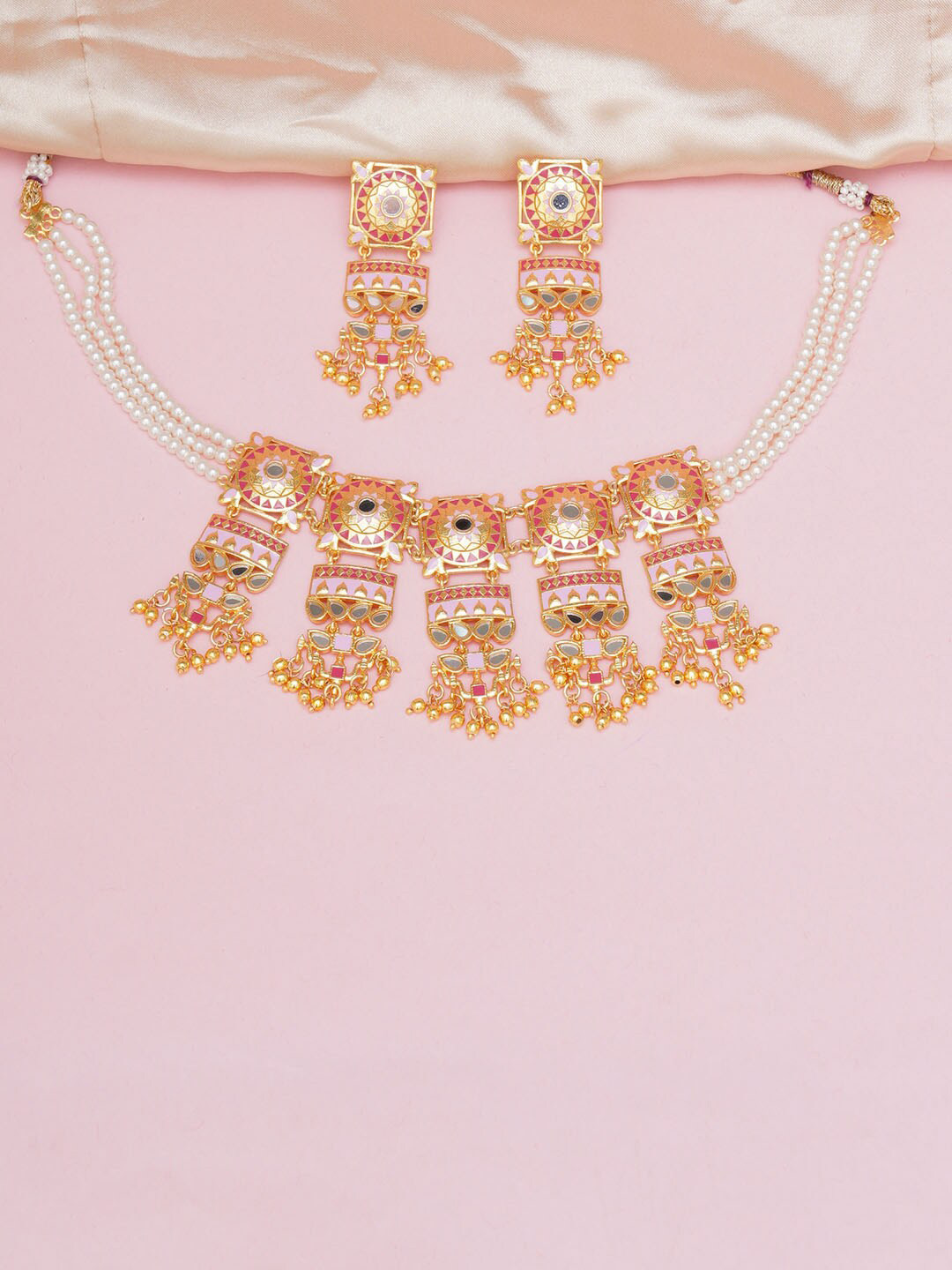 

Voylla Women Gold-Plated White Pearl-Studded Jewellery Set