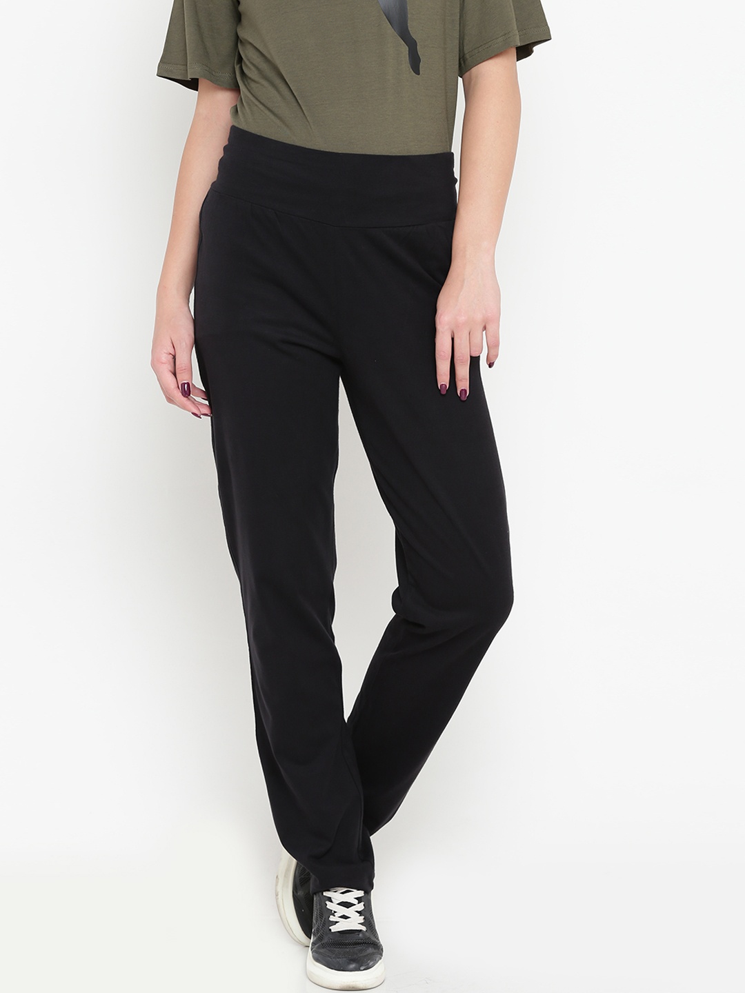 

Puma Black ESS Track Pants