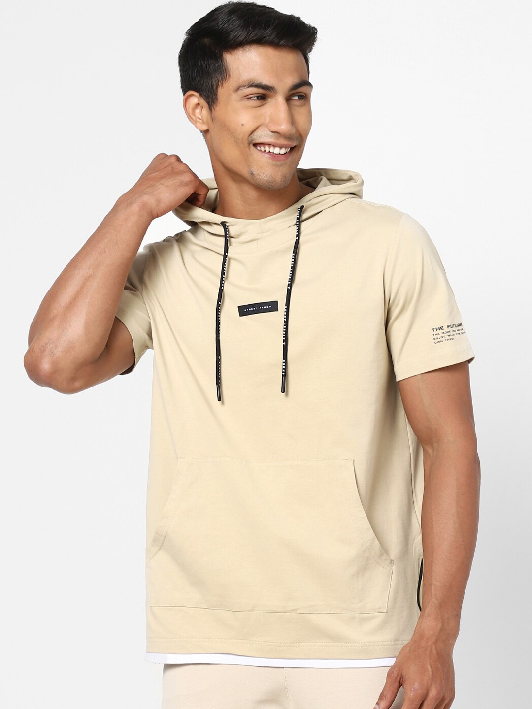 

Street Armor by Pantaloons Men Beige T-shirt