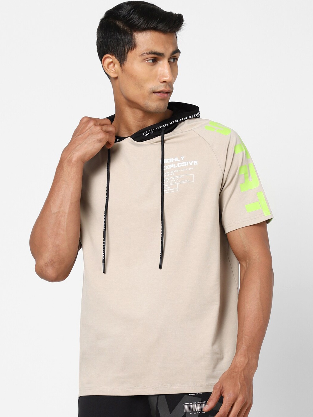 

Street Armor by Pantaloons Men Khaki T-shirt