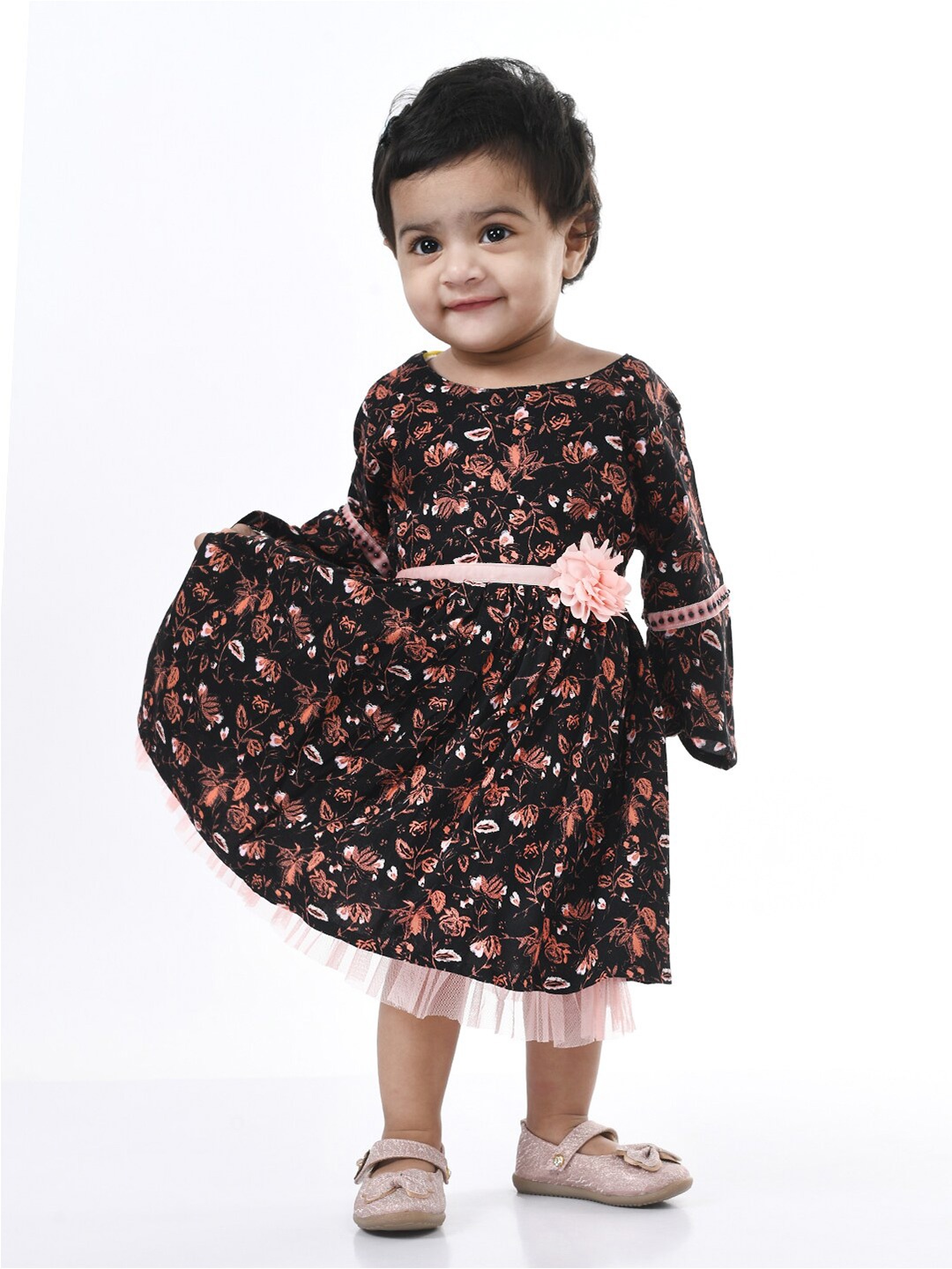 

Bella Moda Black & Peach-Coloured Cotton Floral Dress