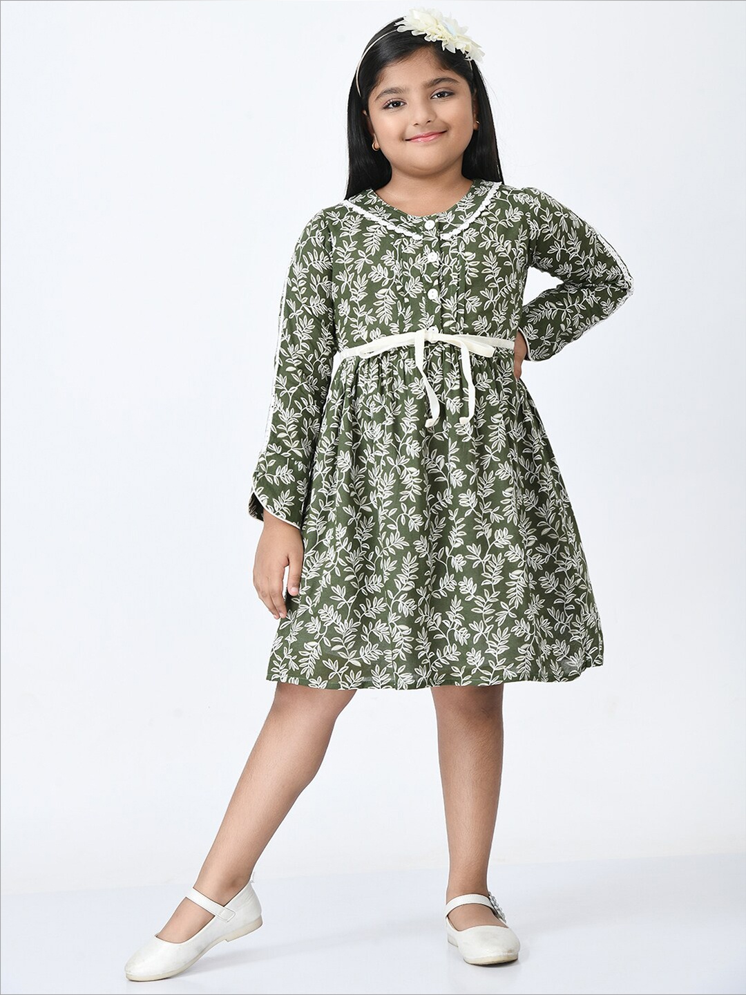 

Bella Moda Green Floral Girl Dress