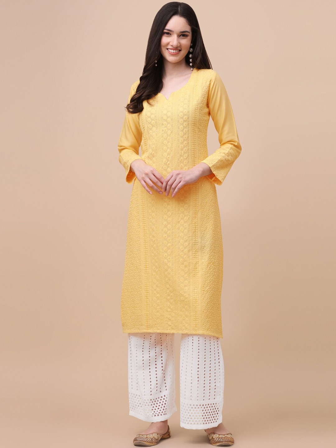 

GUFRINA Women Yellow Ethnic Motifs Embroidered Chikankari Kurta with Palazzos