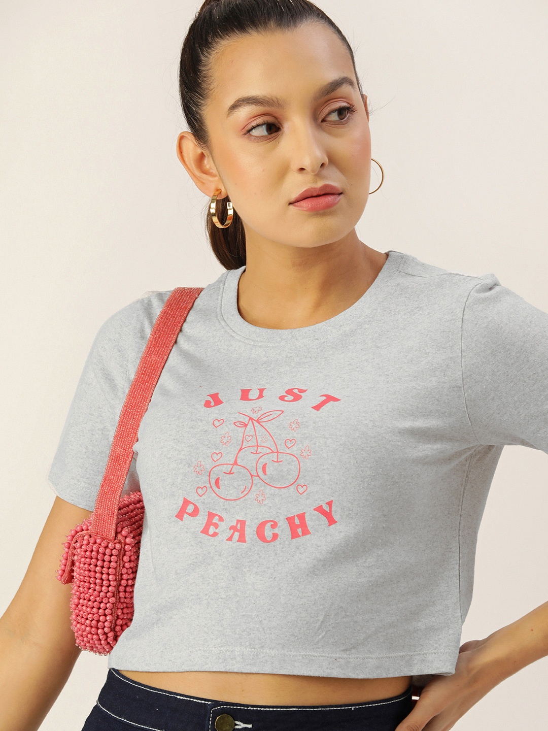 

DressBerry White Typography Printed Crop Top