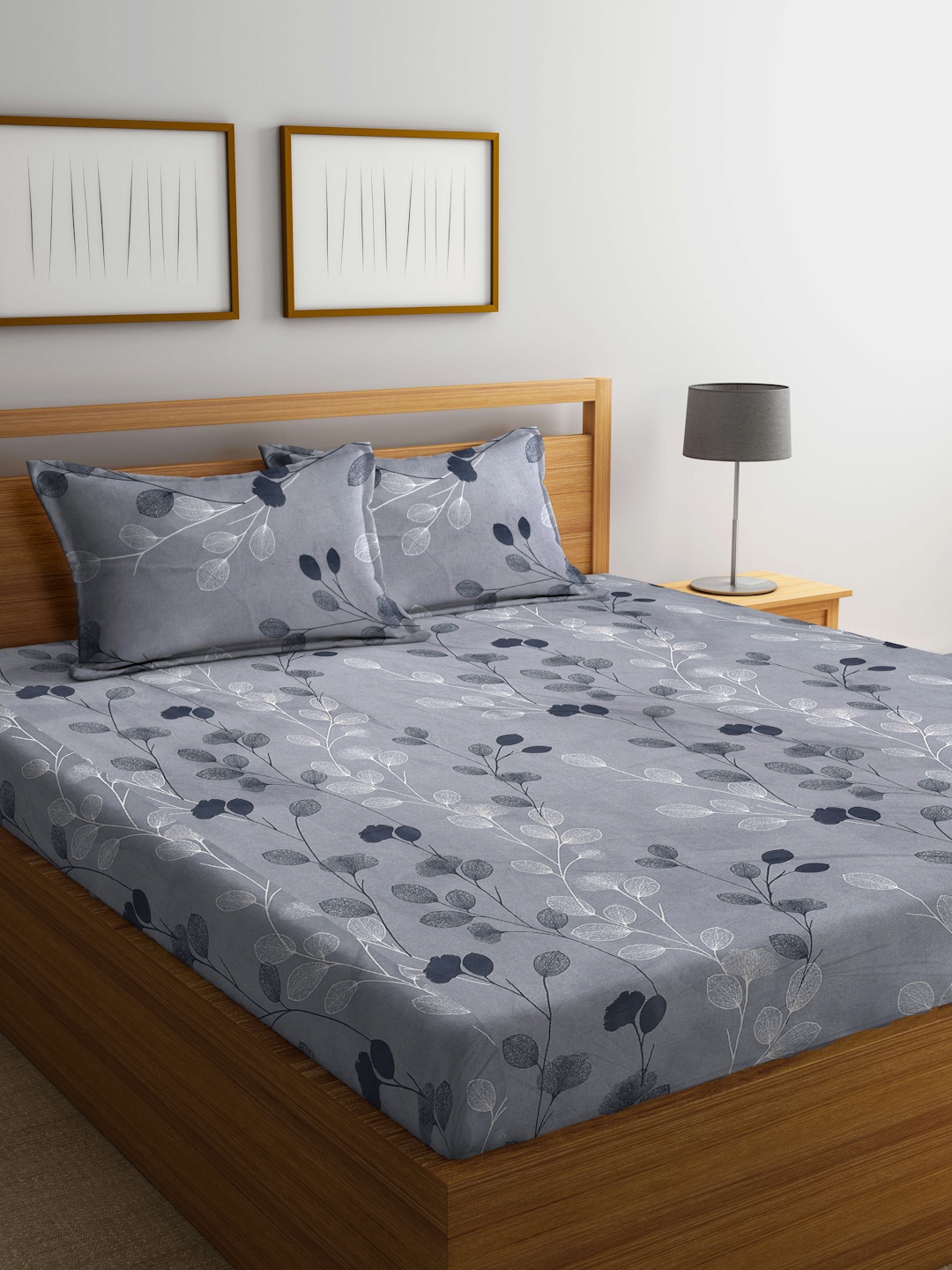 

KLOTTHE Grey & White Floral 300 TC Fitted Super King Double Bedsheet With 2 Pillow Covers