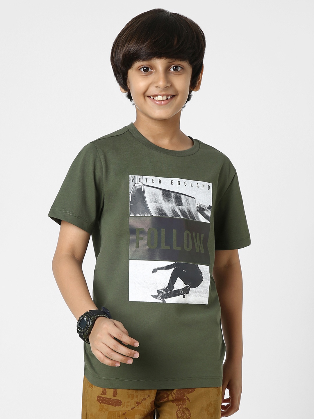 

Peter England Boys Olive Green Printed T-shirt