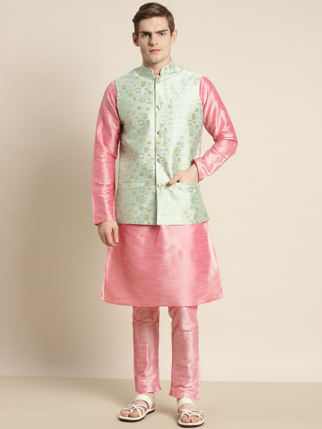 

SOJANYA Men Pink Kurta with Churidar